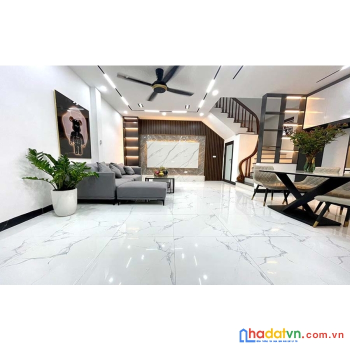 Muốn bán nhà cc ngõ nông trung tâm q. đống đa,giá trên 4 tỷ,2 thoáng,42mx5t,để ở cực sướng