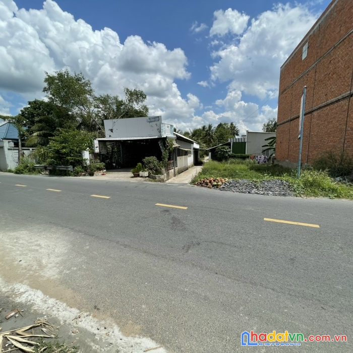 Siêu phẩm cặp nền góc mặt tiền đường chí sinh