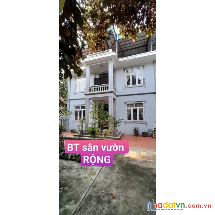 Bán biệt thự 350m2 tư đình long biên 0909858789
