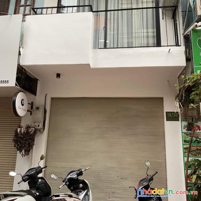C chủ cần bán nhà 3tang  -   vân hà -  hà khê 
- 120m2 - mt 8 m -  2tỷ 
xx