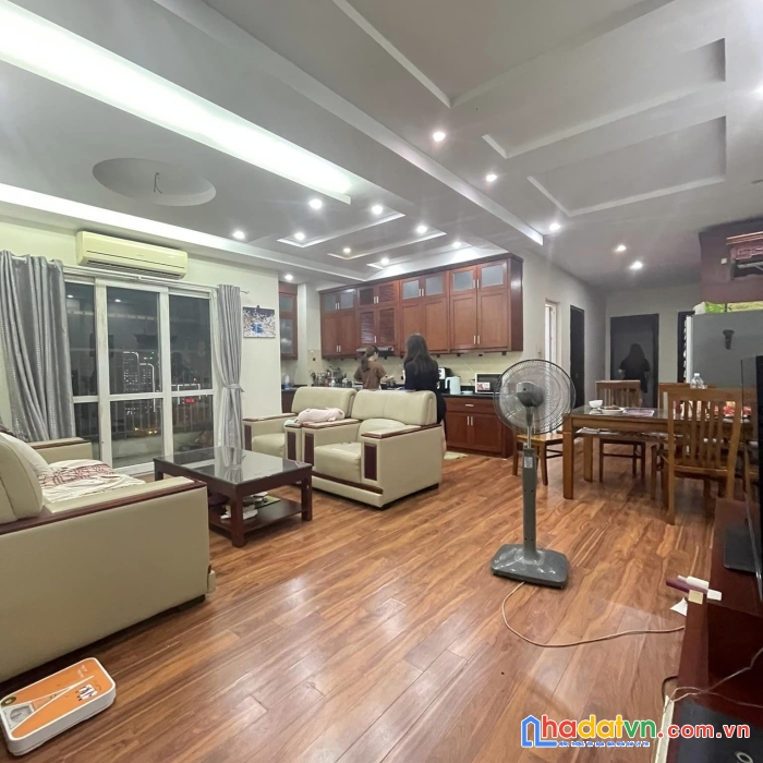 Căn hộ chung cư cs113 mặt phố trung kính trung tâm cầu giấy  110m2 x 3pn 3.8tỷ