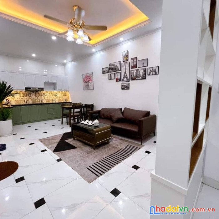 Bán nhà cực đẹp phố yên lãng kinh doanh gần ô tô
sổ nét căng full nội thất