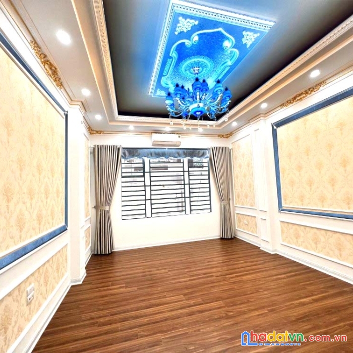 Mặt phố láng hạ giảm chào còn 23 tỷ 8, 77m² x 4 t,  kinh doanh.
