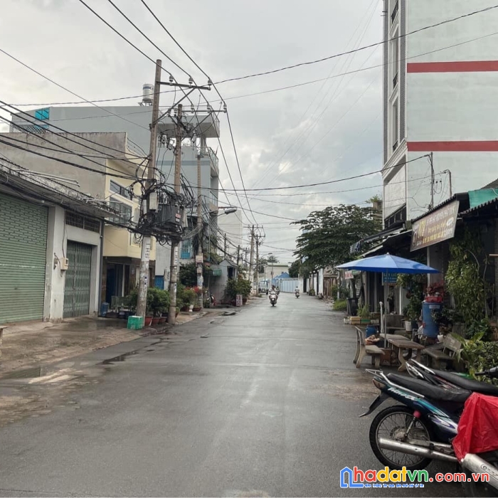 Nhà đẹp 3 tầng hương lộ 2 bình trị đông a bình tân, giá rẻ nhất khu vực, chủ ngộp ngân hàng gấp