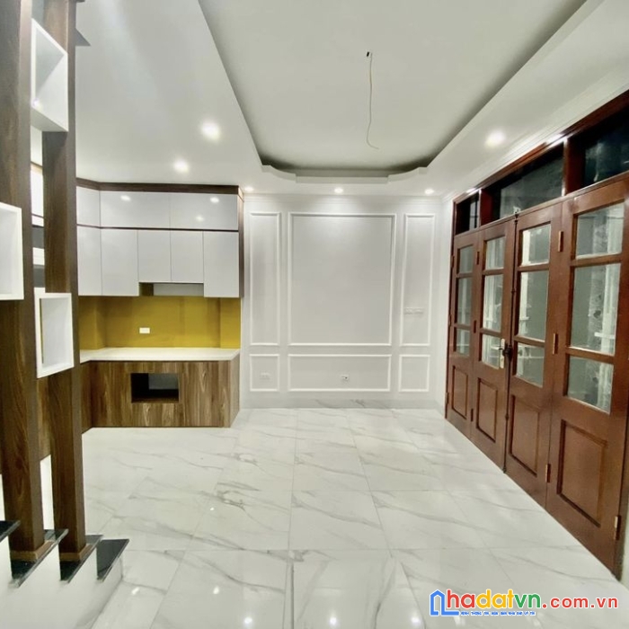 Mặt ngõ -giải phóng- thanh xuân- nhà đẹp-  2 thoáng - nội thất nhập khẩu- 42m2- 4 tỷ 7