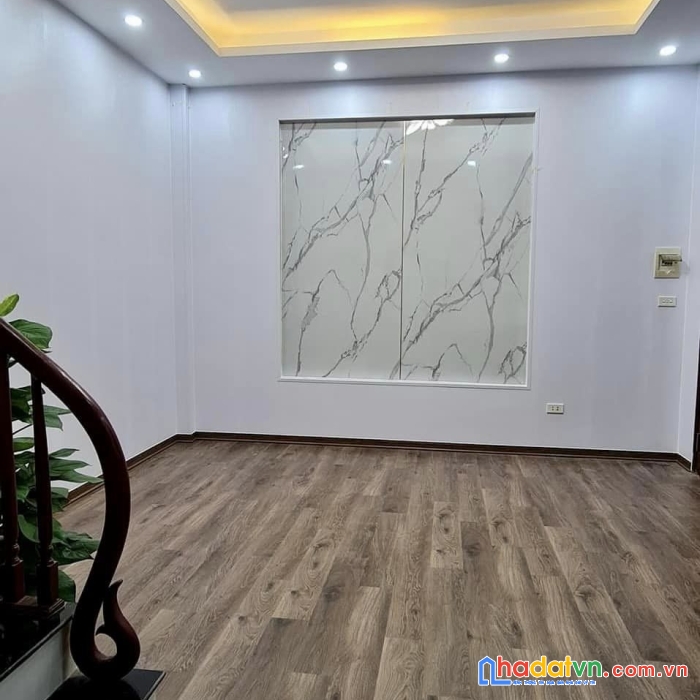 Bán nhà thái hà đống đa 37m2x4t  ô tô 3 gác 4.86 tỷ