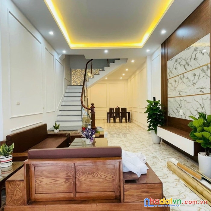 Láng đống đa 6,5 tỷ lô góc oto qua 42m2 5 tầng có ảnh,sổ+video