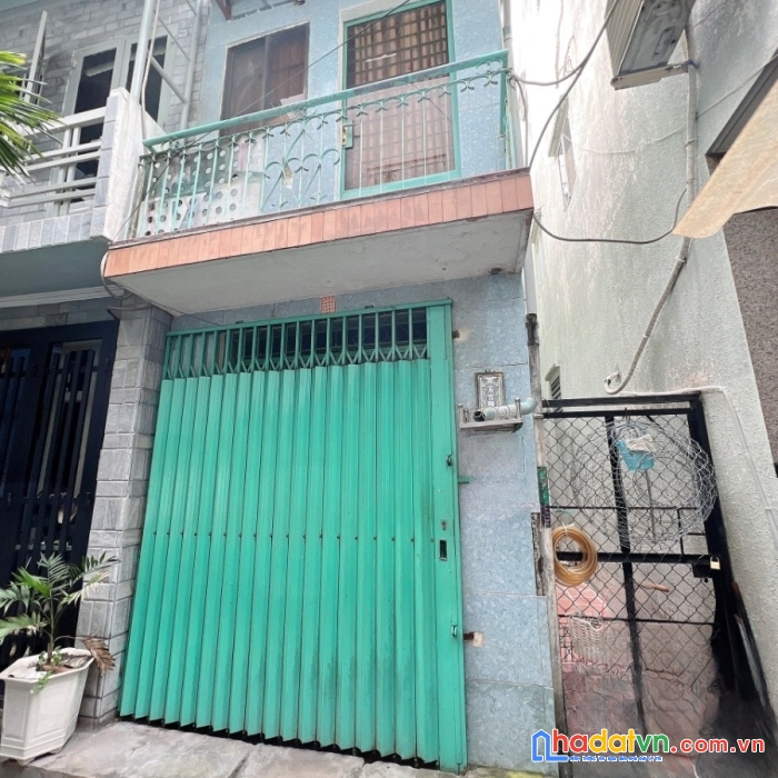Nhà căn góc hẻm nguyễn thị tần p2q8. trệt,lửng,lầu. giá 1,98 tỷ tl