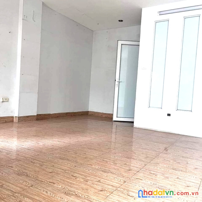 Bán siêu phẩm ngọc thụy, phân lô, ô tô tránh, xây gara, 43m2x3.6m