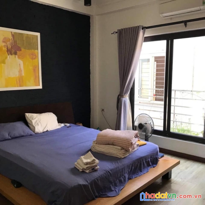 Bán nhà bồ đề, long biên - 40 m2 x 5t - nhỉnh 4 tỷ - môi trường sống trong lành - 0975892929