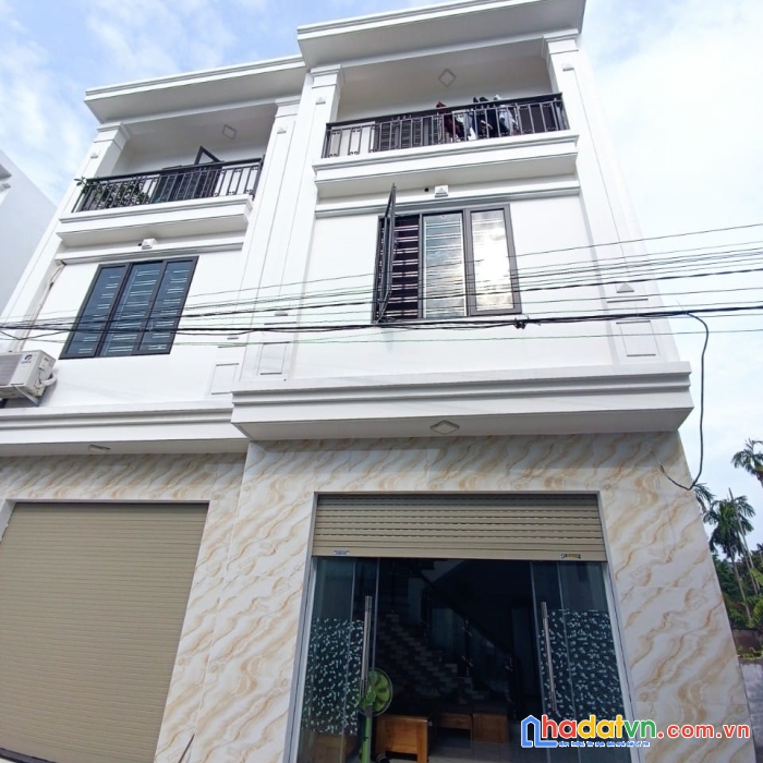 Bán nhà 3 tầng tại chợ hương, hưng đạo, dương kinh. ngõ oto tải đỗ tận cửa. giá hơn 1 tỷ