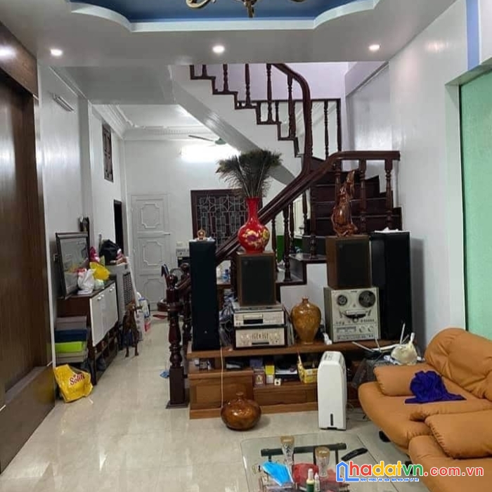 1 nhà ra ô tô tránh, phố trường chinh, thanh xuân 34m2x5t, 3.7 tỷ.