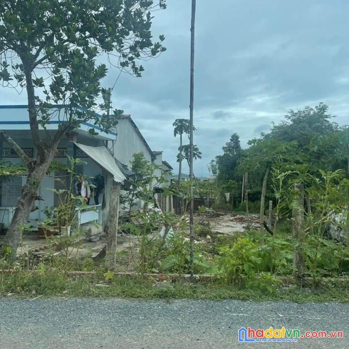 Cần bán lô đất mặt tiền nguyễn văn nhâm f5 tân an 4*25 giá 1.1 ty