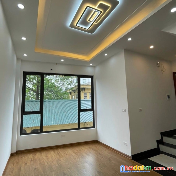 Bán nhà liên mạc 5 tầng x 30m2, mt 4m, ô tô đỗ cổng, chỉ 2.6 tỷ.