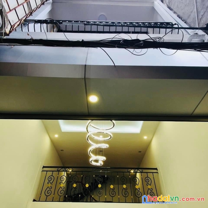 Bán nhà nguyễn trãi gần phố cách ô tô 10m ngõ rộng thoáng hàng xóm royal city nhà đẹp ở ngay 36m2