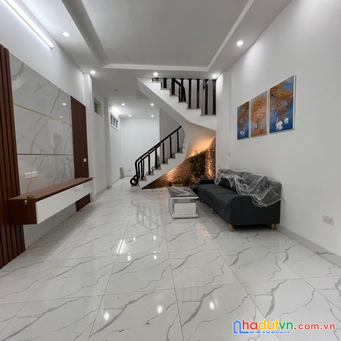 Bán gấp  nhà phố ,phan đình giót, 68m- 6.5mt- ô tô- kd.