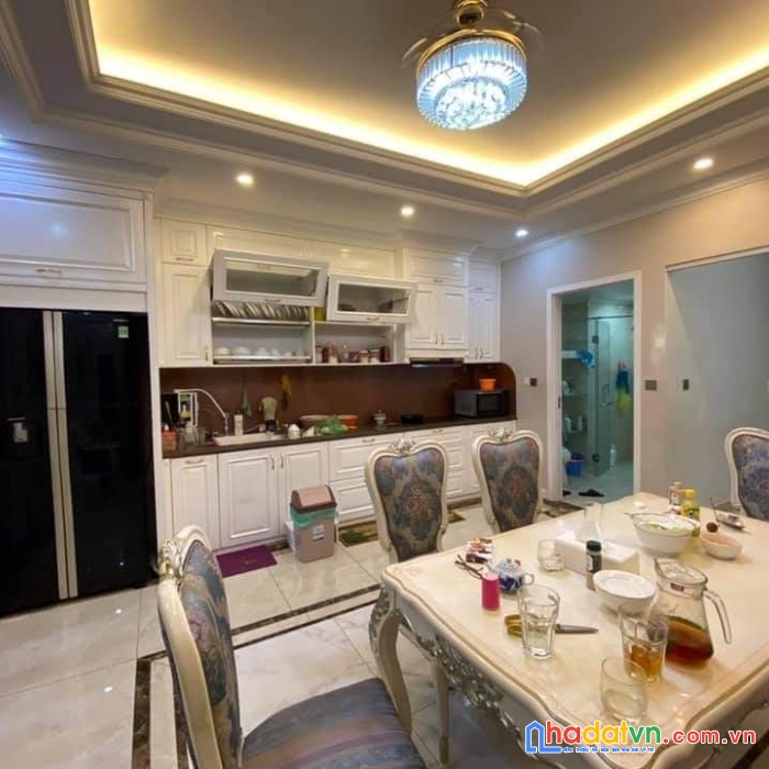 Bán nhà phố nguyễn trãi, ba bước ra phố, 25m2 x 4 tầng, giá 2.4 tỷ