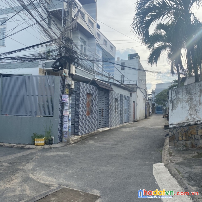 Bán nhà x đs 13 tam bình, thủ đức. 82m2 2 lầu ở liền, hxh thông, 4 tỷ tl