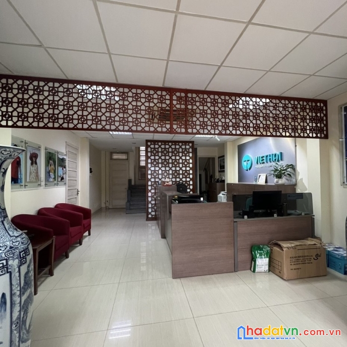 Bán nhà mặt phố giải phóng, vỉa hè đá bóng, kinh doanh đắc địa, 38m2x5t, chỉ 8 tỷ