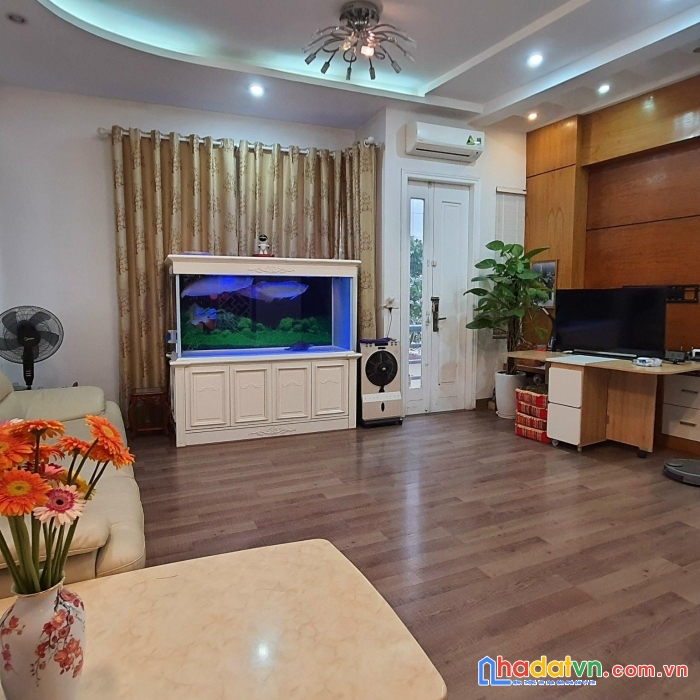 Đào tấn 55m 5t lô góc gara chỉ 15 tỷ 100tr