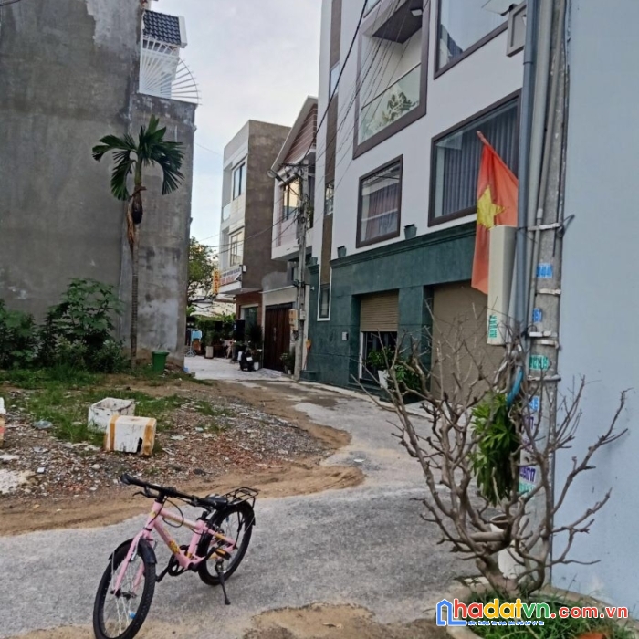 Bán lô đất đẹp 4,5*18 nở hậu  shr, thổ cư oto vi vu cách ph văn thuận khoảng 100m, p. tân tiến chỉ