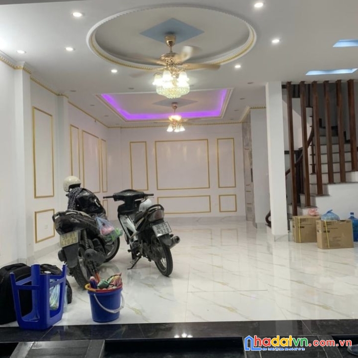 Bán nhà 7 tầng thang máy phân lô vỉa hè kiến hưng 50m 8.8 tỷ có tl