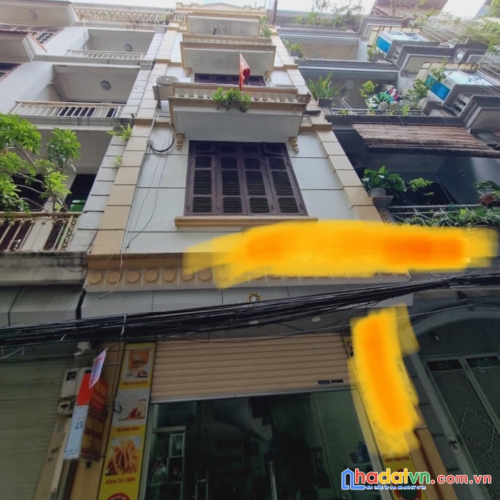 Bán nhà giáp nhât ,thanh xuân 30mx5txmt3,8m,lô góc,nhà hiếm chỉ 2,8 tỷ.