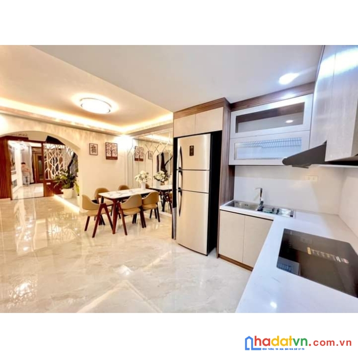 Bán nhà gần hồ đền lừ, hoàng mai. kinh doanh sầm uất, dt40m2, 5 tầng. chỉ 7.5 tỷ.