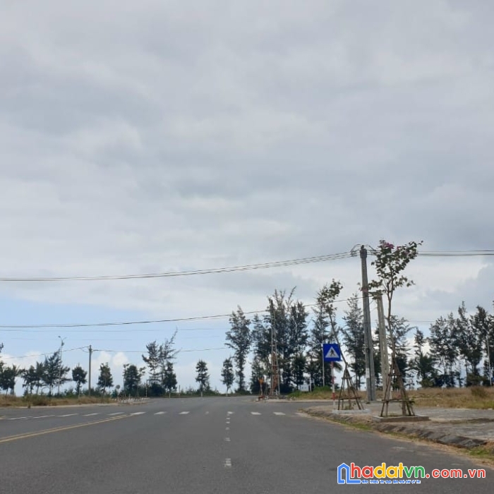 Gấp. đất mặt tiền đường 7m5 lề 6m liên chiểu giá 3 tỷ tlcc