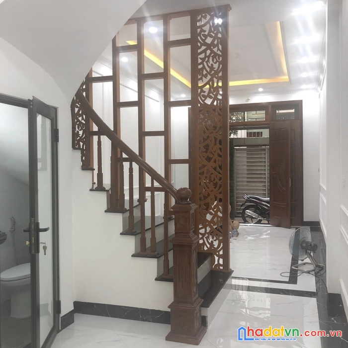 Bán nhà mặt ngõ phố võng thị quậntây hồ  gần hồ, ô tô dt 47m 4 tầng giá 6.5 tỷ
