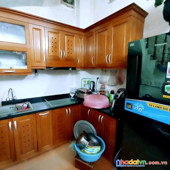 Chính chủ bán nhà đội cấn 35m 4t 4mmt kinh doanh gần phố oto giá nhỉnh 3 tỷ lh 0799198898