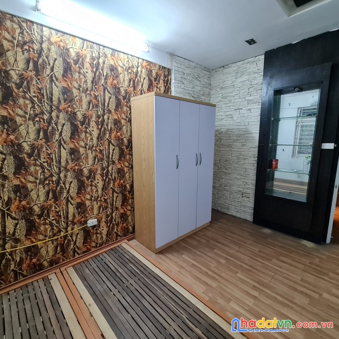 Bán nhà phố nguyễn chí thanh - ngõ nông - ô tô đỗ gần - 47m2 x 6t - giá 6.15 tỷ