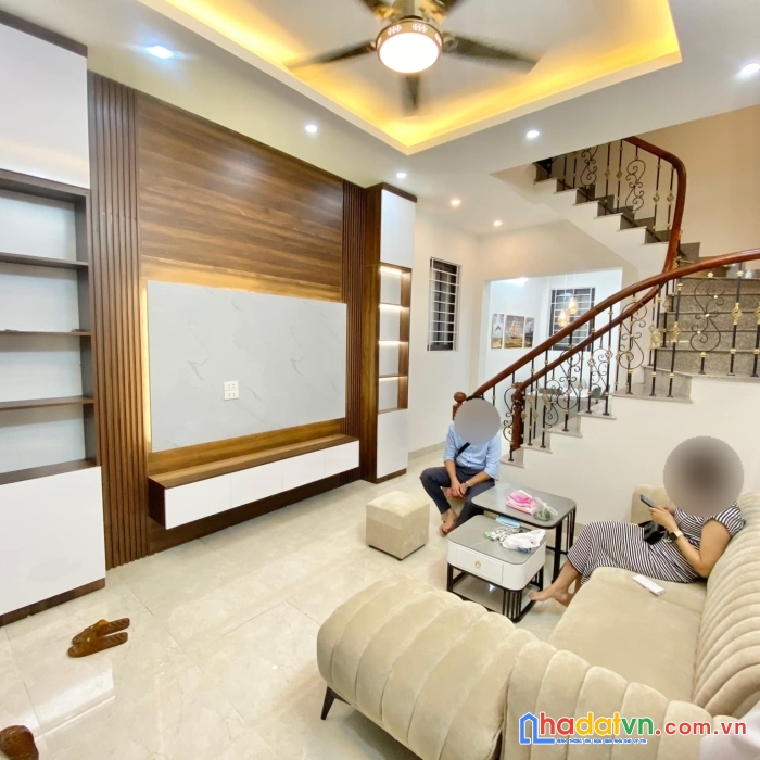 Bán nhà nghĩa tân: 40m2*5t, 2 thoáng, thông – thẳng, oto 10m – nhỉnh 5 tỷ