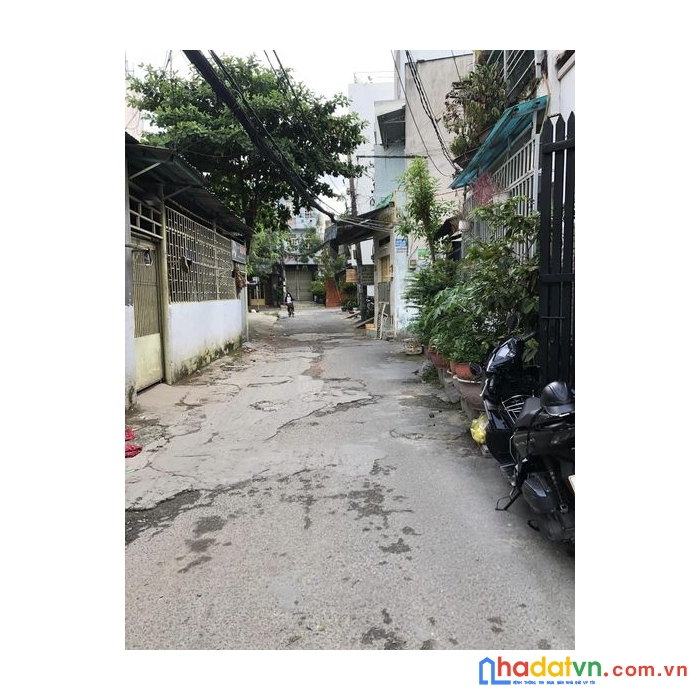 Nhà mới hẻm xe hơi bà hom quận 6, ngay vòng xoay phú lâm, tiện ích xung quanh đầy đủ.
