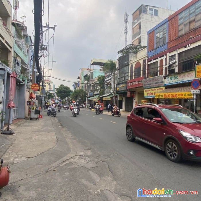Siêu phẩm lô góc mặt tiền kinh doanh cực đỉnh ngay vòng xoay lăng cha cả công viên hoàng văn thụ