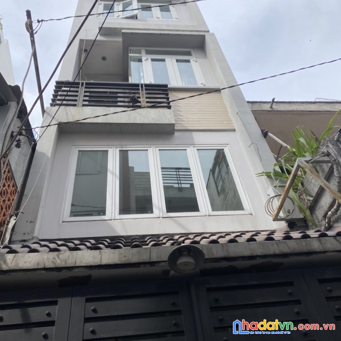 Nhà ngay trung tâm quận 3, nở hậu, hẻm lý chính thắng, giá chỉ 5.8 tỷ !