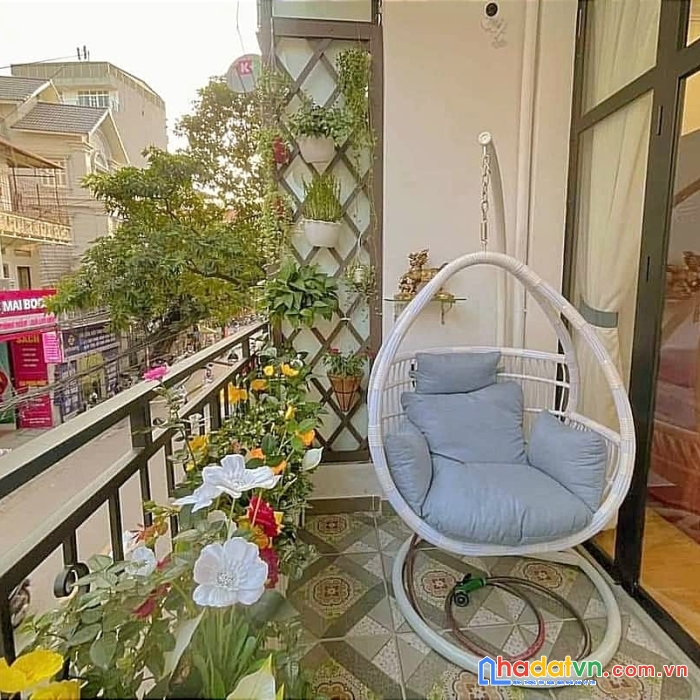 Bán nhà mặt phố nguyễn ngọc nại  73m,vỉa hè  ô tô tránh