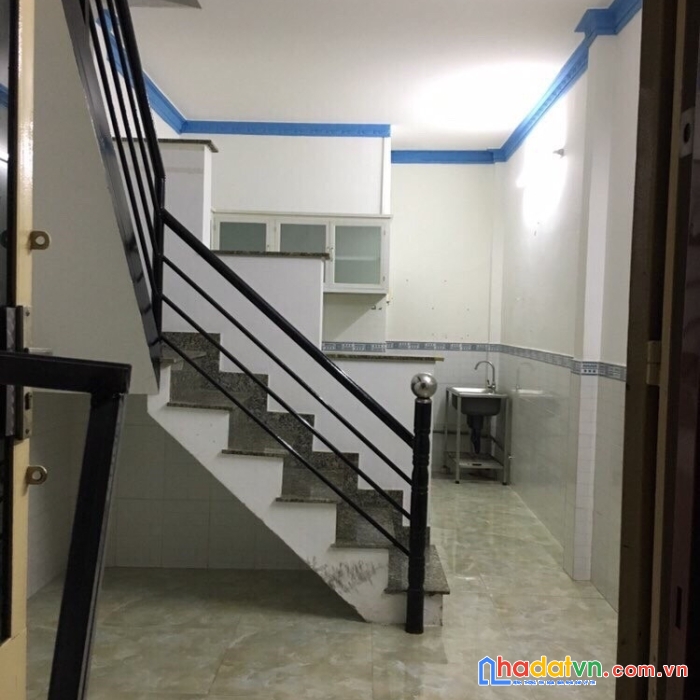 Bán gấp nhà riêng kênh nước đen, bình tân, 2 tầng, 22m2 chỉ 1xty.