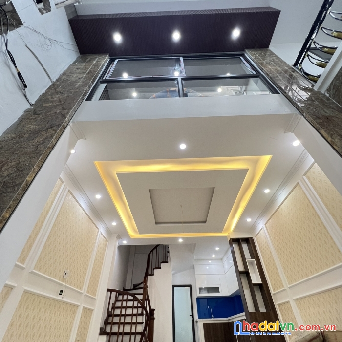 Đẳng cấp nhà đẹp - ở sướng, phố nguyễn khang, cầu giấy, 42m2x5 tầng, 10m ra phố lớn