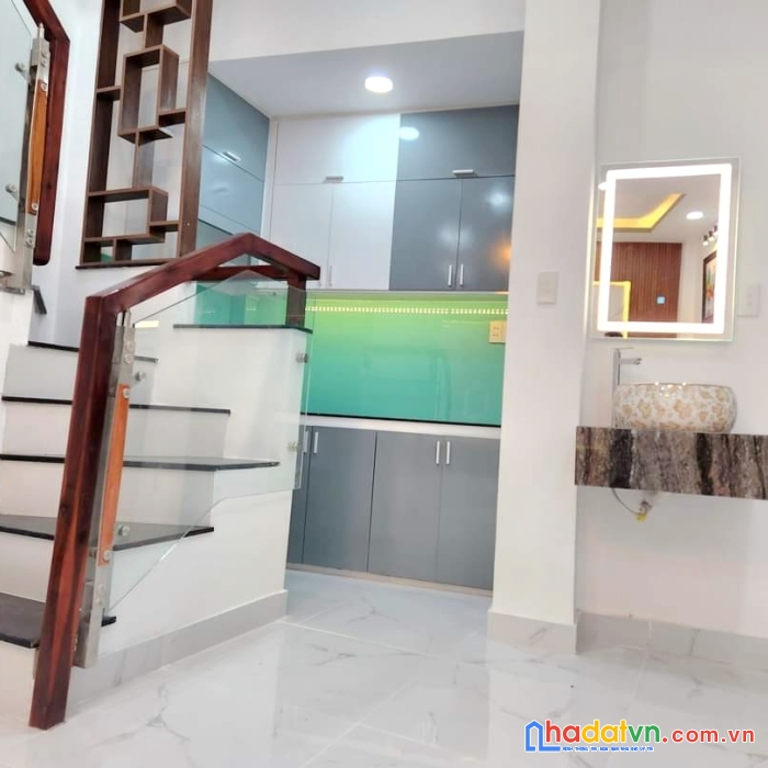 Nhà mới hẻm ôtô cách mt hưng phú 1 căn nhà p8q8. trệt,lầu. giá 4,1 tỷ tl