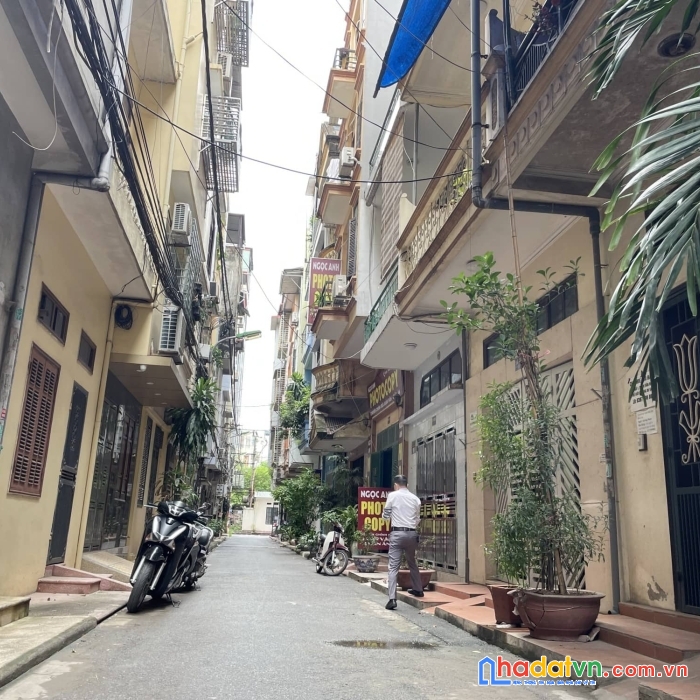 Ô tô vào nhà phố hoàng đạo thành 40m2, 5 tầng, ở, kd, lô góc, 6.5 tỷ