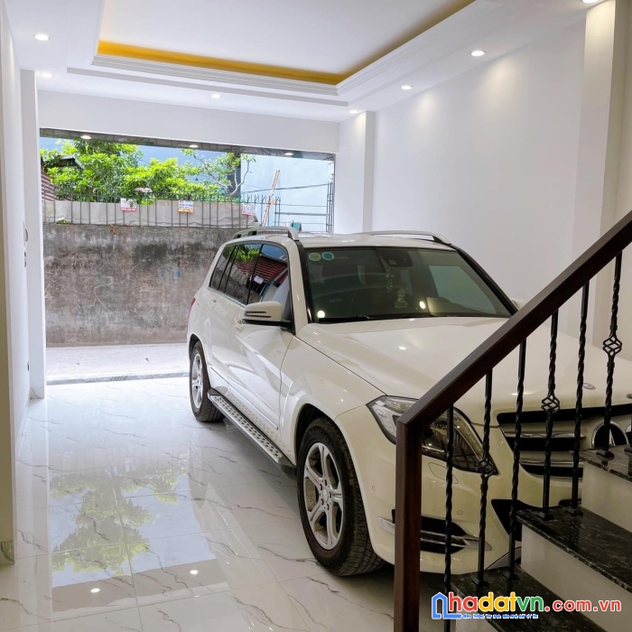 Bán nhà phố trạm ( long biên ) 52m2, 5 tầng, 6 phòng ngủ, nhỉnh 7 tỷ ( có thương lượng)