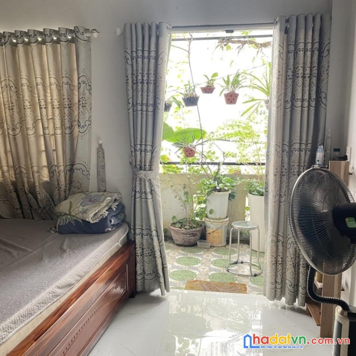 Nhà cần bán ni sư huỳnh liên p10 tân bình dt 50m2, 4x12
nhỉnh 5 tỷ