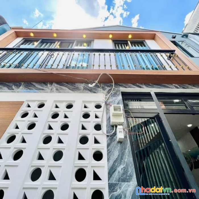 Nhà phạm văn chiêu 39 m2 chỉ 3 tỷ 380. vào ở ngay có phòng ngủ dưới trệt. mặt tiền lớn mới keng xà