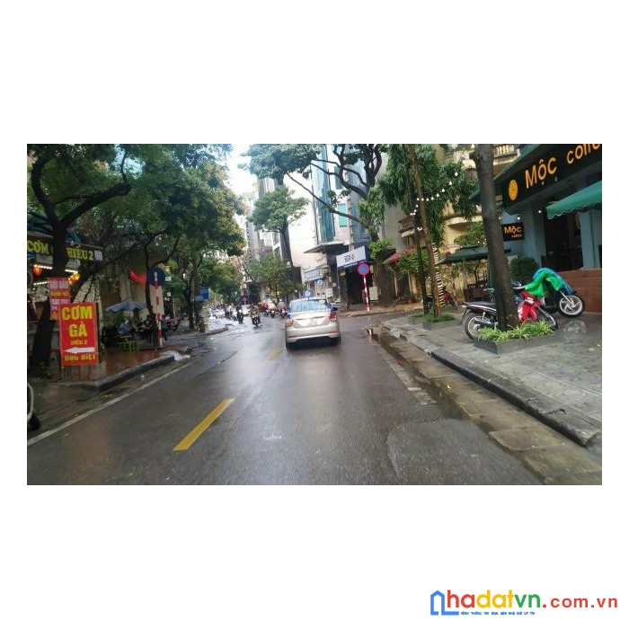 Bán nhà thang máy, gara ô tô trần đại nghĩa, hai bà trưng. 64m2 x 6t, giá 10,5 tỷ. 0977435869.
