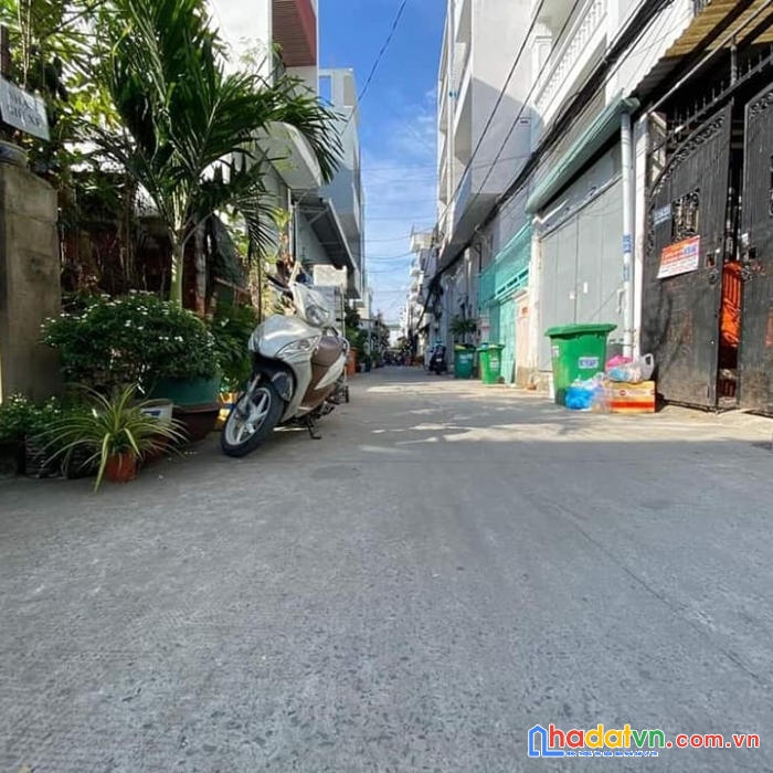 Nhà hẻm xe tải quay đầu- bùi văn ba- sát vách khu chế xuất tân thuận q7- 132 m2 giá 9.5 tỷ