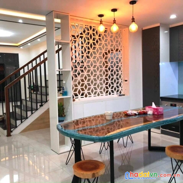 Mặt tiền nguyễn ngọc phương, bình thạnh quá đẹp 84m2, 5.4x15.6m giá chỉ 18.6 tỷ