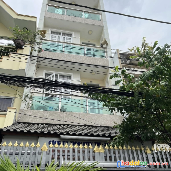 Nhà 4 tầng kpl hẻm rộng view công viên tiện ích yên tĩnh