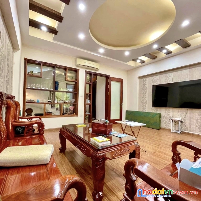Bán gấp nhà nam đồng, đống đa, 70m2x4 tầng, 13 tỷ, kinh doanh