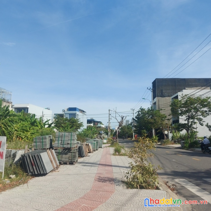 Cần tiền bán rẻ lô góc 2 mặt tiền lê quảng chí - hoà xuân, 230m2, nhỉnh 2x.x tỷ.